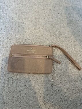 kate spade nude pebbled leather wristlet with gold hardware